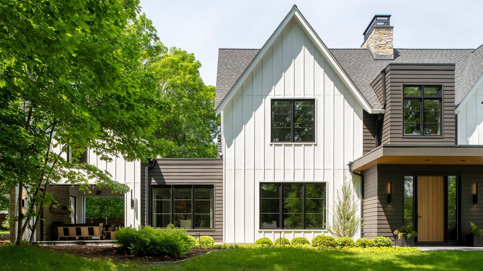 deephaven dwelling home exterior